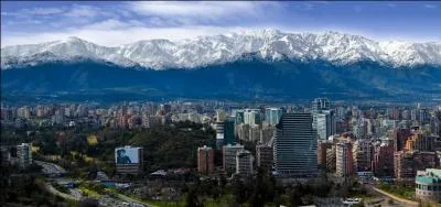 Comment se nomment les habitants de Santiago ?