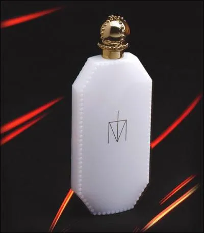 Ce parfum s'appelle  Truth or Dare  et a t cr par...