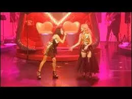  Peligrosamente bellas , que signifie ce titre ?