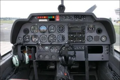 Serez-vous capable d'identifier cet appareil de tourisme en ne voyant que le cockpit ?