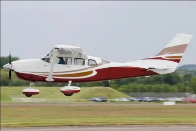 Quel est le constructeur de cet avion monomoteur ?