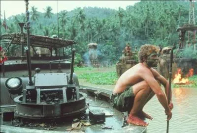 Sur le patrouilleur, quel protagoniste meurt transperc par une flche ?
