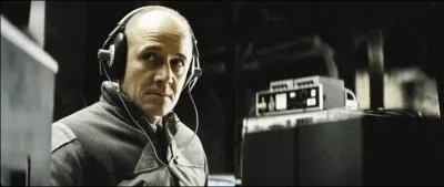 Comment s'appelait la police politique en RDA ?