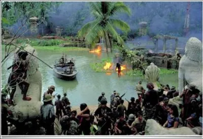 Alors qu'il remonte progressivement le fleuve, quelle embarcation le patrouilleur contrle-t-il ?