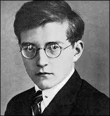 (1906-1975) Il a compos 15 symphonies dont la n 7  Leningrad  , l'opra  Lady Macbeth  et la  Valse de la suite de jazz  .