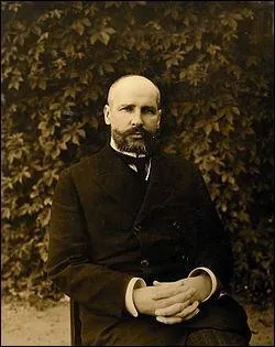 L'instauration d'une chambre parlementaire fait entrer la Russie dans la monarchie constitutionnelle. Au dbut des annes 1910, Nicolas II tente une rforme agraire. Elle est mise en uvre par Piotr Stolypine. Quelle place occupe-t-il dans le gouvernement de Nicolas II ?