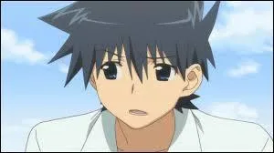 'Kiss X Sis' : Suminoe Keita a deux soeurs jumelles dont leurs prnoms sont les suivants : Miharu et Yuzuki.