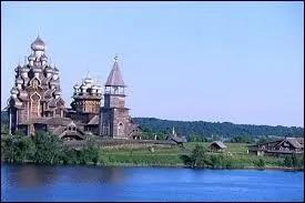 Dans quelle mer se jette la Volga, le plus long fleuve d'Europe ?