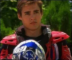 Quelle est la nouvelle passion de Leon dans la saison 2 ?