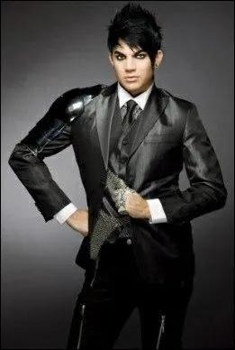 Qui veut savoir ce que ressent Elliott pour Kurt?