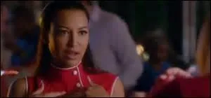 Quelle chanson Santana et Rachel chantent-elles quand elles sont en train de travailler ?