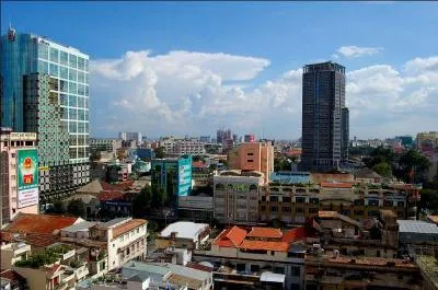 Au dbut du film, dans quelle ville Willard se rveille-t-il ?