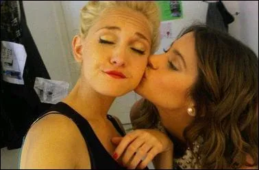 Ma meilleure amie est Martina Stoessel. Je suis :