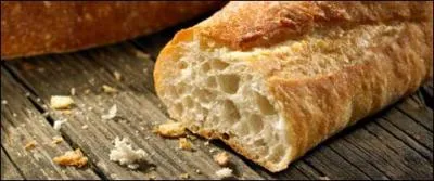 Comment couper correctement du pain un peu trop frais, et donc mou ?