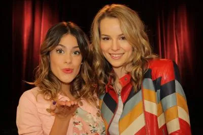 Dans un des premiers pisodes, quelle star de Disney fait le plaisir de venir dans le studio ?