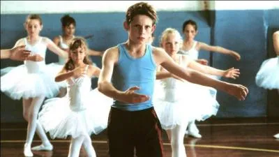 Film de Stephen Daldry dans lequel on suit le parcours d'un jeune garon fascin par la magie de la danse et partag entre une famille en situation de crise et un professeur de ballet assez ttu. En lien : Le lac des cygnes de Tchakovski.