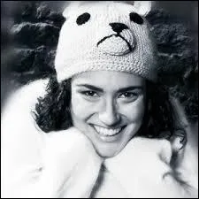 Quel(s) mtier(s) exerce-t-elle ?