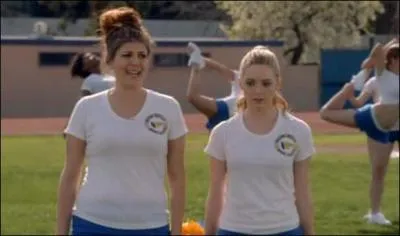 Que font Lisa et Sadie au dbut de la saison 1 ?