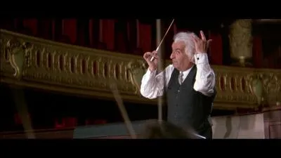 Film culte de Grard Oury dans lequel Louis de Funs joue un chef d'orchestre irascible et Bourvil un peintre en btiment, tout cela sur fond de Seconde guerre mondiale. En lien : Marche hongroise tire de La damnation de Faust de Berlioz.