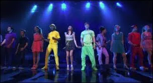  la fin de la saison 1, quelle chanson ont-ils chant au spectacle ?