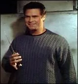 Jeremy est un dmon mais tait en couple dans l'pisode 1 avec :