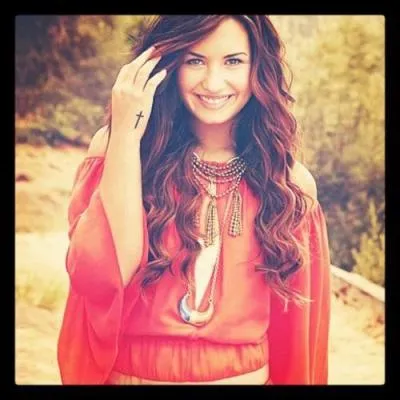 En 2002, elle joue son premier rle  la tlvision (Barney & Friends). Quel rle avait-elle ?