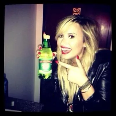 Qui est sa meilleure amie depuis son enfance ?