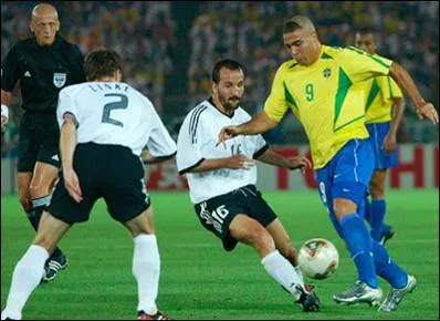Les deux plus grandes quipes de l'histoire de la coupe du monde se rencontraient pour la 1re fois dans cette preuve...