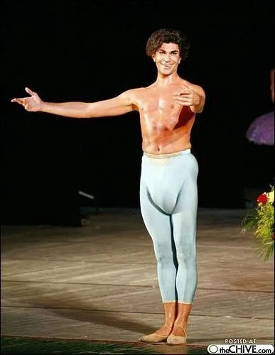 Une chanson du groupe  Village People  !