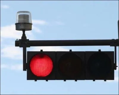 5 aot 1914 : installation des premiers feux  Cleveland aux tats-Unis. Quels feux permettent de rguler la circulation automobile ?