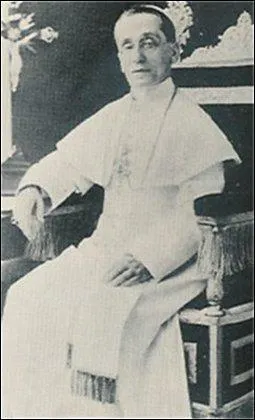 3 septembre 1914 : lection d'un nouveau pape, Giacomo Della Chiesa. Quel nom a-t-il pris ?