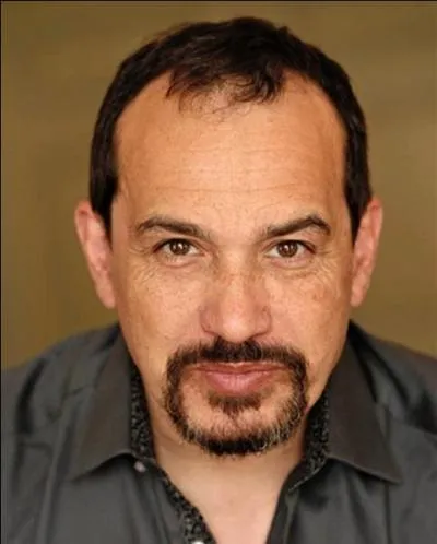 Srie franaise, en noir et blanc, de Ccile Aubry, le personnage de la photo n'tait qu'un petit garon  l'poque, hros de ce feuilleton !