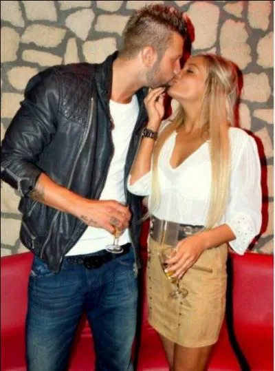 Sur la photo, quel est ce couple qui a particip  une saison des 'Anges' et laquelle ?