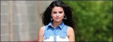 Comment s'appelle sa marque de vtements ?