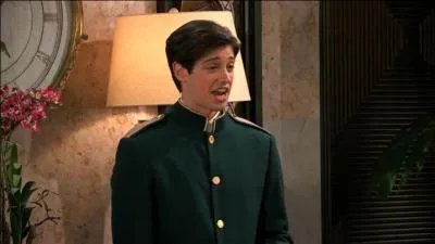 Comment s'appelle le jeune portier amoureux de Jessie ?