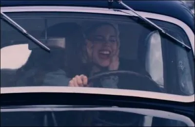 Le dj sudois Avicii a rvl en 2014  Addicted to you . Que signifie le titre de cette chanson aux sonorits rtros ?