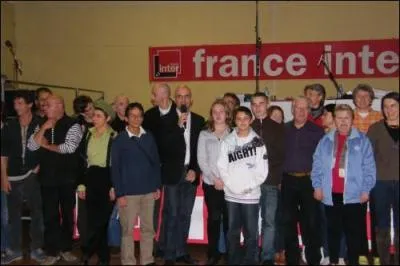 Qui animait "Le jeu des 1000 francs" ?