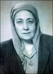 Huda Shaarawi fonde un mouvement fministe, une revue mensuelle et te son voile pour faire de la politique. O et quand ?