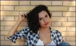 Dans quelle srie joue cette actrice ?