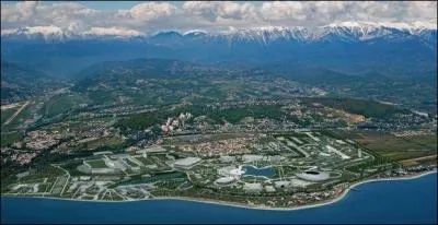 Dans quel pays peut-on visiter la ville de Sotchi ?