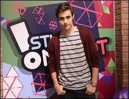 Qui est l'ex petit copain de Violetta ?