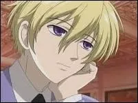 De qui Tamaki est-il tomb amoureux ?