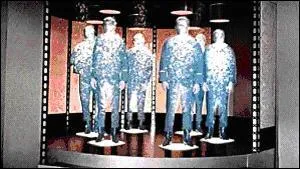 Grce  ce phnomne, il est possible d'envoyer des informations instantanment en modifiant l'tat quantique d'une des deux particules intriques.  chaque changement peut tre associ un bit. Comment se nomme ce protocole de communications ?