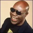 De quel instrument joue le jazzman Manu Dibango ?