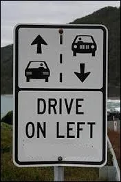 Un pays a chang de sens de circulation automobile en 1968 passant du ct gauche au ct droit. Lequel ?