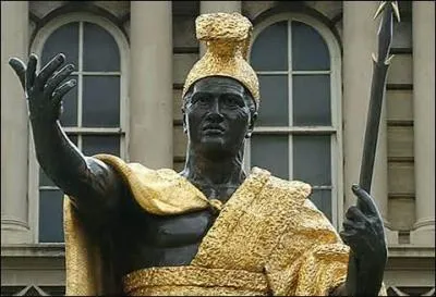 Dans le gnrique de la srie, on aperoit une statue. C'est celle de :