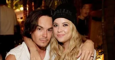 Pourquoi Caleb rompt-il dans la saison 3 ?