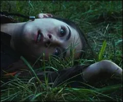 Clove est trs doue, mais nanmoins, quelqu'un la tua, qui est-ce ?