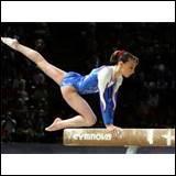 Qui est cette gymnaste qui a gagn les Jeux olympiques en 2004 ?