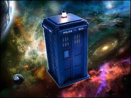 L'acronyme TARDIS signifie  Transport Arien Rvolutionnaire Dvelopp avec Infiniment de Style .